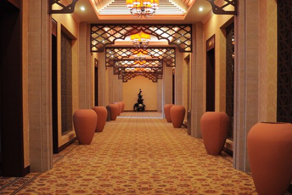 “量身定制，重庆温泉桑拿水疗新体验”